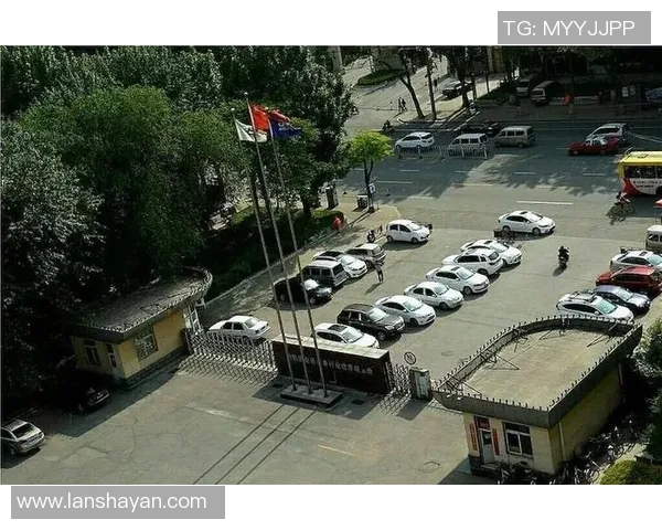 兵工厂与铁路工场的历史变迁与发展对比分析 兵工厂与铁路工场的历史变迁与发展对比分析